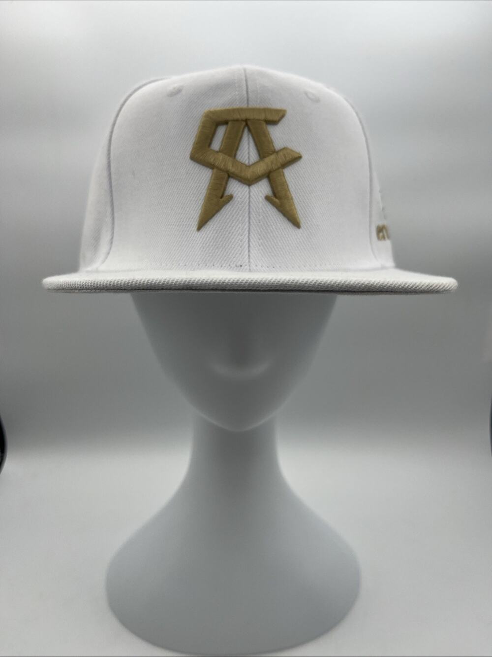 Hennessy Cognac Canelo Alvarez Logo Classic White Snapback Baseball Cap Hat, NEW